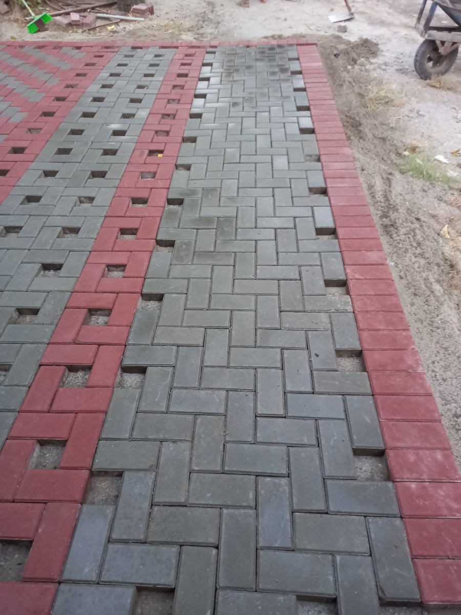 Road roller compaction